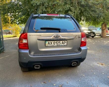 Сірий Кіа Sportage, об'ємом двигуна 2 л та пробігом 206 тис. км за 9999 $, фото 2 на Automoto.ua