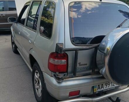 Серый Киа Sportage, объемом двигателя 2 л и пробегом 277 тыс. км за 3300 $, фото 10 на Automoto.ua