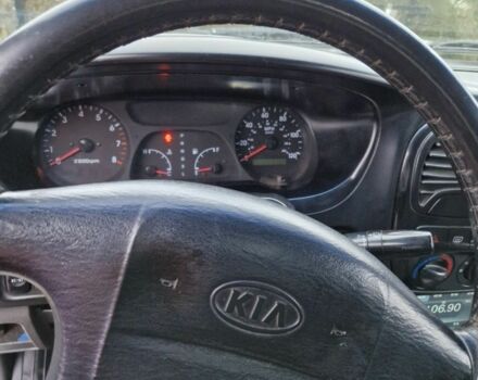 Серый Киа Sportage, объемом двигателя 2 л и пробегом 300 тыс. км за 4500 $, фото 2 на Automoto.ua