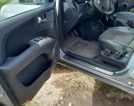 Серый Киа Sportage, объемом двигателя 2 л и пробегом 220 тыс. км за 7900 $, фото 6 на Automoto.ua
