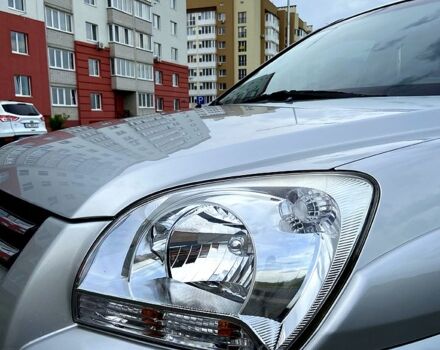 Серый Киа Sportage, объемом двигателя 2 л и пробегом 206 тыс. км за 6700 $, фото 6 на Automoto.ua