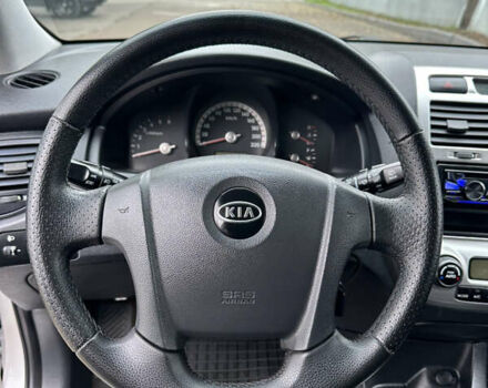 Серый Киа Sportage, объемом двигателя 2 л и пробегом 250 тыс. км за 7900 $, фото 16 на Automoto.ua