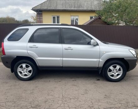 Серый Киа Sportage, объемом двигателя 2 л и пробегом 272 тыс. км за 6100 $, фото 2 на Automoto.ua