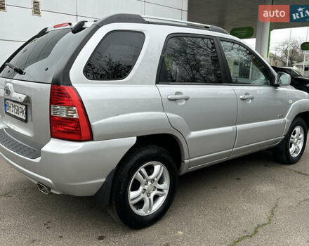 Серый Киа Sportage, объемом двигателя 2 л и пробегом 250 тыс. км за 7900 $, фото 10 на Automoto.ua