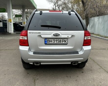Серый Киа Sportage, объемом двигателя 2 л и пробегом 250 тыс. км за 7900 $, фото 5 на Automoto.ua