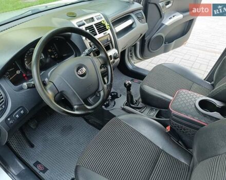 Серый Киа Sportage, объемом двигателя 1.99 л и пробегом 241 тыс. км за 6800 $, фото 18 на Automoto.ua