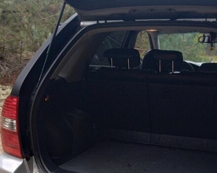 Серый Киа Sportage, объемом двигателя 2 л и пробегом 334 тыс. км за 4399 $, фото 5 на Automoto.ua