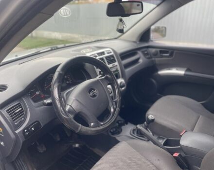 Серый Киа Sportage, объемом двигателя 2 л и пробегом 272 тыс. км за 6100 $, фото 7 на Automoto.ua