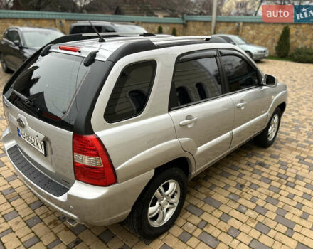 Сірий Кіа Sportage, об'ємом двигуна 1.98 л та пробігом 258 тис. км за 6700 $, фото 6 на Automoto.ua