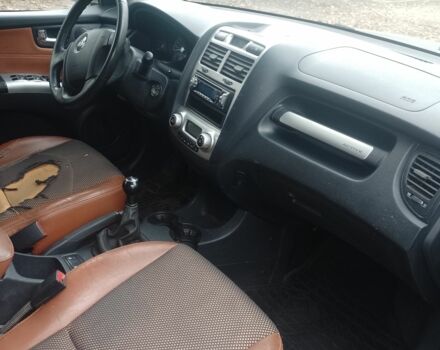 Серый Киа Sportage, объемом двигателя 2 л и пробегом 313 тыс. км за 6280 $, фото 7 на Automoto.ua