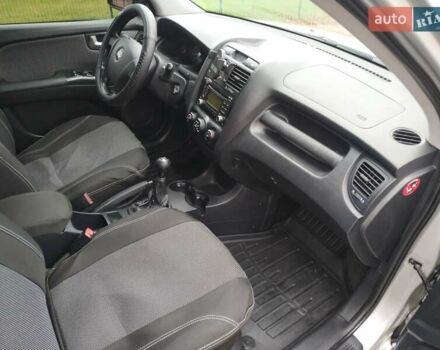 Серый Киа Sportage, объемом двигателя 2 л и пробегом 198 тыс. км за 6800 $, фото 10 на Automoto.ua