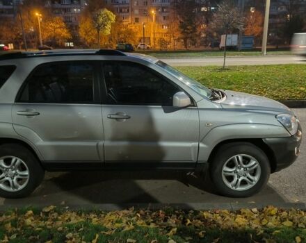 Серый Киа Sportage, объемом двигателя 2 л и пробегом 160 тыс. км за 3200 $, фото 2 на Automoto.ua