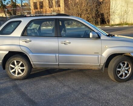 Серый Киа Sportage, объемом двигателя 2 л и пробегом 189 тыс. км за 4453 $, фото 2 на Automoto.ua