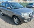 Серый Киа Sportage, объемом двигателя 2 л и пробегом 225 тыс. км за 6400 $, фото 1 на Automoto.ua