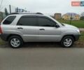 Серый Киа Sportage, объемом двигателя 2 л и пробегом 198 тыс. км за 6800 $, фото 2 на Automoto.ua