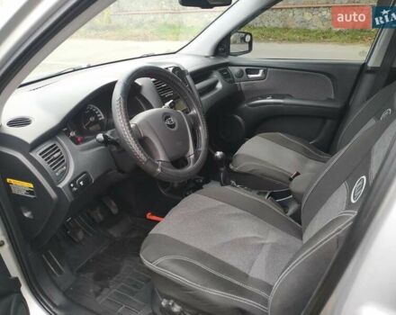 Серый Киа Sportage, объемом двигателя 2 л и пробегом 198 тыс. км за 6800 $, фото 4 на Automoto.ua