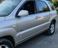 Сірий Кіа Sportage, об'ємом двигуна 2 л та пробігом 281 тис. км за 6700 $, фото 1 на Automoto.ua