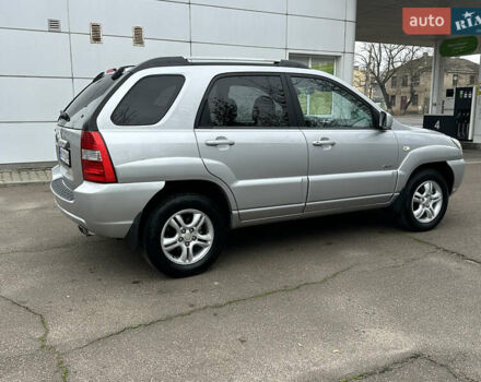 Серый Киа Sportage, объемом двигателя 2 л и пробегом 250 тыс. км за 7900 $, фото 11 на Automoto.ua