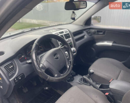 Серый Киа Sportage, объемом двигателя 1.98 л и пробегом 272 тыс. км за 6100 $, фото 7 на Automoto.ua