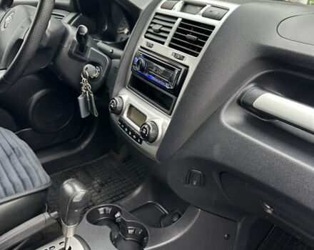 Серый Киа Sportage, объемом двигателя 2 л и пробегом 250 тыс. км за 7900 $, фото 29 на Automoto.ua