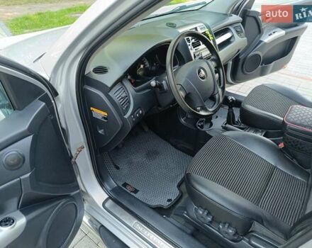 Серый Киа Sportage, объемом двигателя 1.99 л и пробегом 241 тыс. км за 6800 $, фото 17 на Automoto.ua