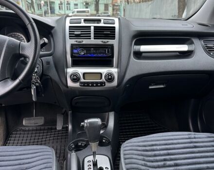 Серый Киа Sportage, объемом двигателя 2 л и пробегом 250 тыс. км за 7900 $, фото 9 на Automoto.ua