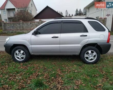 Серый Киа Sportage, объемом двигателя 2 л и пробегом 198 тыс. км за 6800 $, фото 3 на Automoto.ua