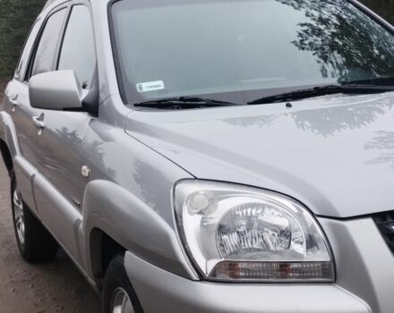 Серый Киа Sportage, объемом двигателя 2 л и пробегом 334 тыс. км за 3999 $, фото 2 на Automoto.ua