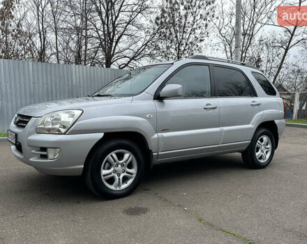 Серый Киа Sportage, объемом двигателя 2 л и пробегом 250 тыс. км за 7900 $, фото 7 на Automoto.ua