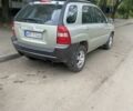Серый Киа Sportage, объемом двигателя 2 л и пробегом 187 тыс. км за 5000 $, фото 1 на Automoto.ua