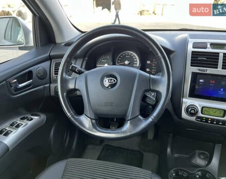 Сірий Кіа Sportage, об'ємом двигуна 2 л та пробігом 162 тис. км за 6950 $, фото 31 на Automoto.ua