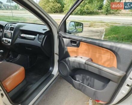 Сірий Кіа Sportage, об'ємом двигуна 1.98 л та пробігом 269 тис. км за 8000 $, фото 23 на Automoto.ua