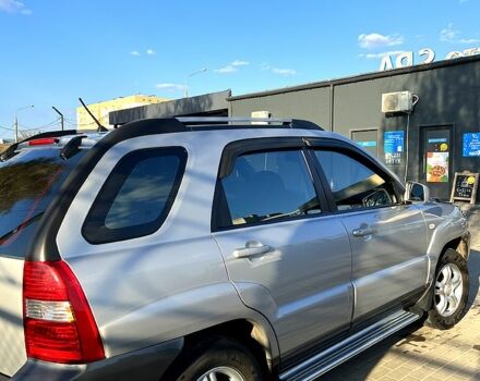 Сірий Кіа Sportage, об'ємом двигуна 2 л та пробігом 255 тис. км за 8200 $, фото 8 на Automoto.ua