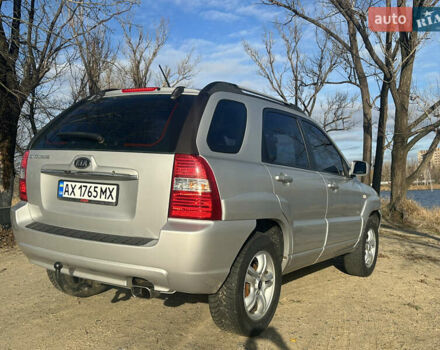 Сірий Кіа Sportage, об'ємом двигуна 2 л та пробігом 187 тис. км за 8500 $, фото 9 на Automoto.ua