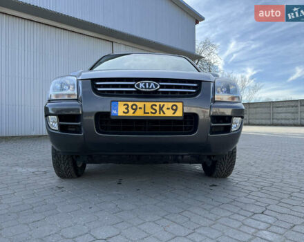 Сірий Кіа Sportage, об'ємом двигуна 2 л та пробігом 162 тис. км за 6950 $, фото 1 на Automoto.ua