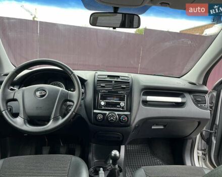 Серый Киа Sportage, объемом двигателя 2 л и пробегом 191 тыс. км за 7200 $, фото 30 на Automoto.ua