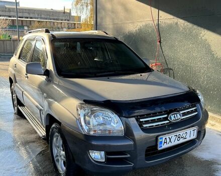 Сірий Кіа Sportage, об'ємом двигуна 2 л та пробігом 255 тис. км за 8200 $, фото 3 на Automoto.ua