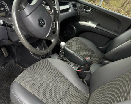 Серый Киа Sportage, объемом двигателя 1.99 л и пробегом 350 тыс. км за 6700 $, фото 10 на Automoto.ua