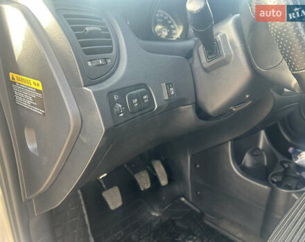 Сірий Кіа Sportage, об'ємом двигуна 2 л та пробігом 187 тис. км за 8500 $, фото 14 на Automoto.ua