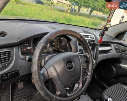 Сірий Кіа Sportage, об'ємом двигуна 1.99 л та пробігом 275 тис. км за 6900 $, фото 2 на Automoto.ua