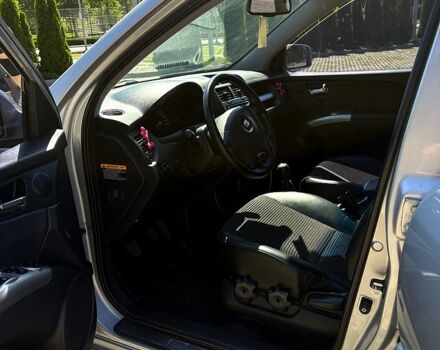Серый Киа Sportage, объемом двигателя 2 л и пробегом 185 тыс. км за 6700 $, фото 5 на Automoto.ua