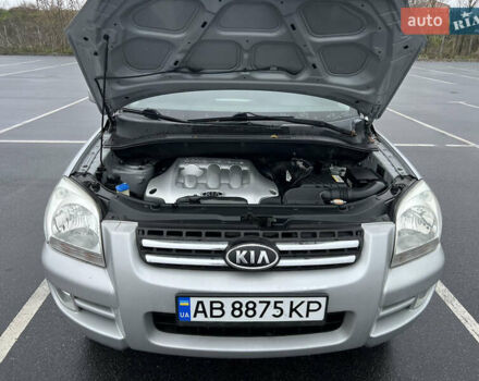 Серый Киа Sportage, объемом двигателя 2 л и пробегом 218 тыс. км за 8500 $, фото 34 на Automoto.ua