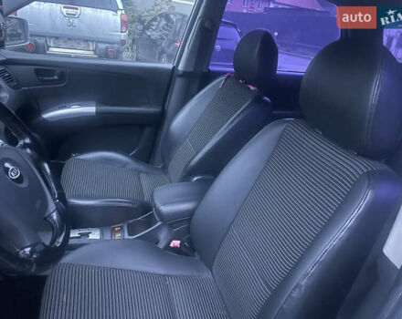 Серый Киа Sportage, объемом двигателя 1.99 л и пробегом 315 тыс. км за 8300 $, фото 10 на Automoto.ua