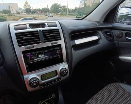 Серый Киа Sportage, объемом двигателя 2 л и пробегом 197 тыс. км за 8000 $, фото 16 на Automoto.ua