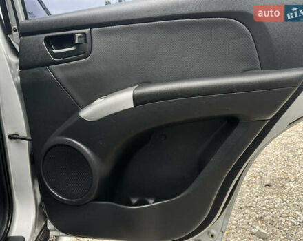 Серый Киа Sportage, объемом двигателя 0 л и пробегом 188 тыс. км за 9000 $, фото 17 на Automoto.ua