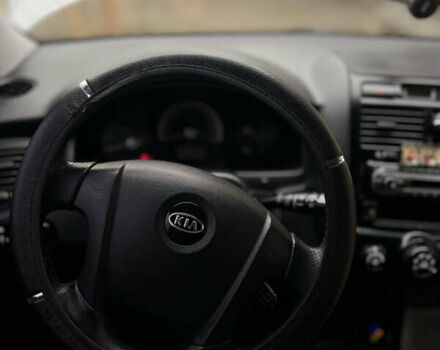 Серый Киа Sportage, объемом двигателя 2 л и пробегом 290 тыс. км за 7500 $, фото 19 на Automoto.ua