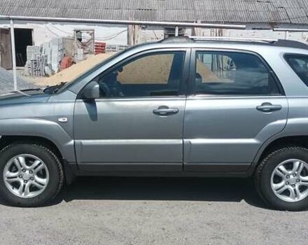 Серый Киа Sportage, объемом двигателя 2 л и пробегом 320 тыс. км за 6500 $, фото 2 на Automoto.ua