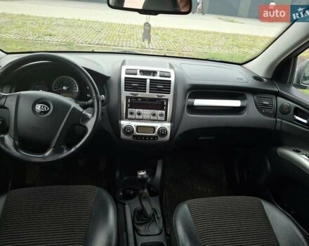 Серый Киа Sportage, объемом двигателя 2 л и пробегом 295 тыс. км за 8500 $, фото 27 на Automoto.ua