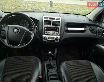 Серый Киа Sportage, объемом двигателя 2 л и пробегом 295 тыс. км за 8500 $, фото 24 на Automoto.ua