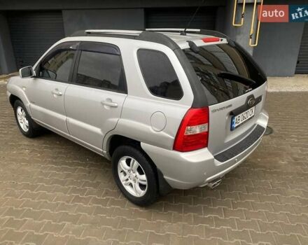 Серый Киа Sportage, объемом двигателя 2 л и пробегом 212 тыс. км за 8350 $, фото 8 на Automoto.ua